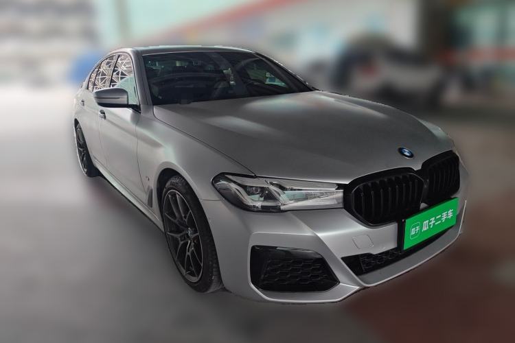 Used BMW 5 Series 2022 Second Facelift 540i Sport Line M Sport Package Front Right 45 Deg