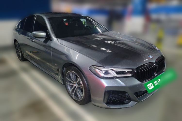 Used BMW 5 Series 2022 525i M Sport Package Front Right 45 Deg