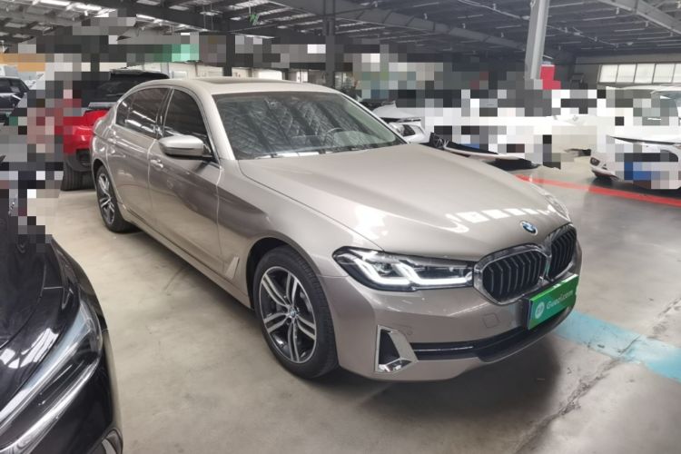 Used BMW 5 Series 2022 Updated 530Li Leading Edition Luxury Package Front Right 45 Deg