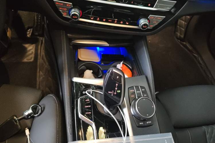 Used BMW 5 Series 2022 Second Facelift 530i M Sport Package Gear Lever
