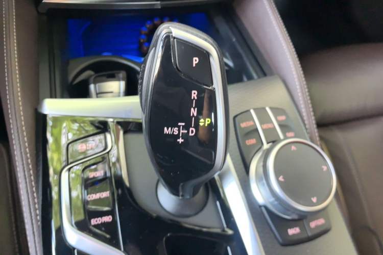 Used BMW 5 Series 2022 540i Sport Line M Sport Package Gear Lever