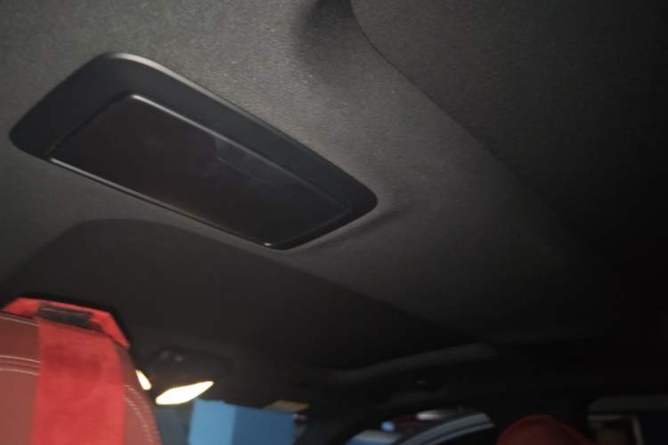 Used BMW 5 Series 2022 Second Facelift 530Li Leading Edition M Sport Package Headliner