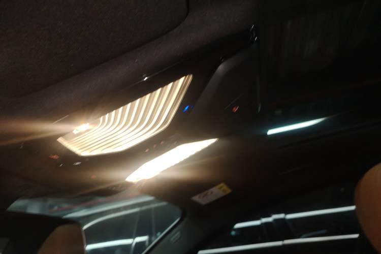 Used BMW 5 Series 2022 Second Facelift 525i M Sport Package Headliner
