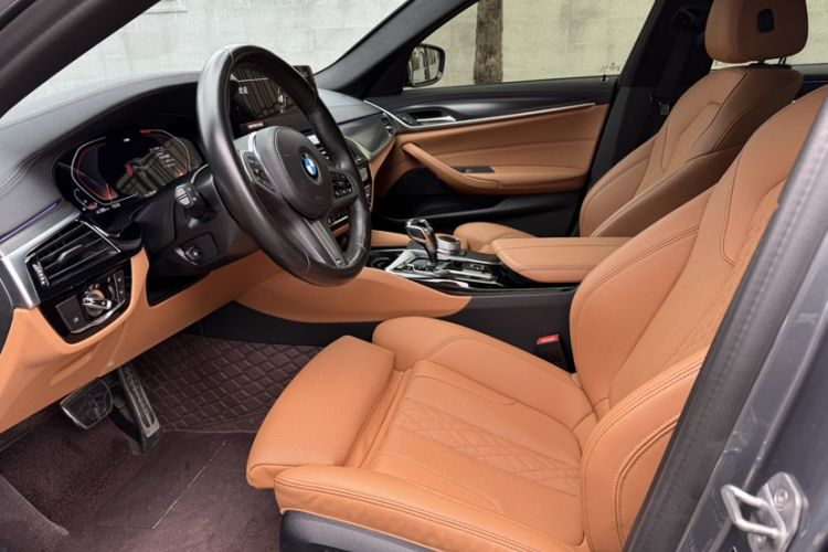 Used BMW 5 Series 2022 Restyled 525i M Sport Package Interior 1