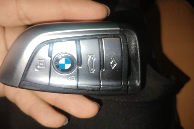 Used BMW 5 Series 2022 Second Facelift 525i M Sport Package Interior 1
