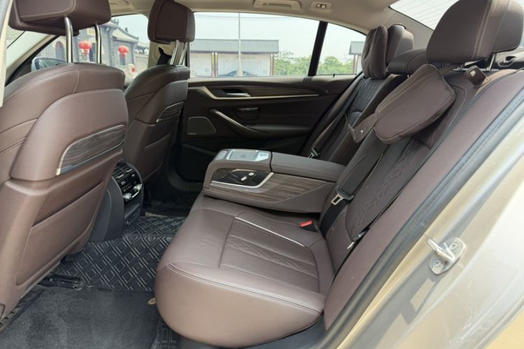 Used BMW 5 Series 2022 Second Facelift 530Li Luxury Edition Premium Package Interior 3