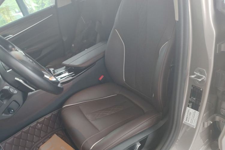 Used BMW 5 Series 2022 Updated 530Li Leading Edition Luxury Package Left Front Seat