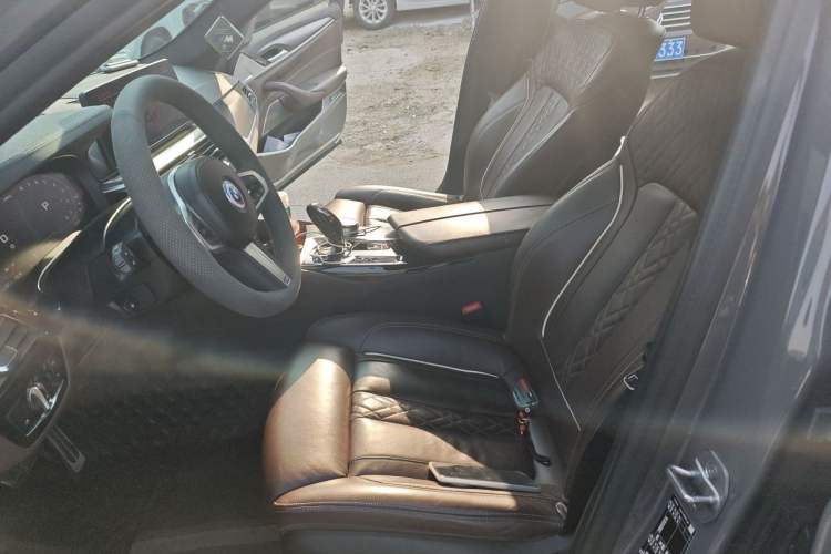 Used BMW 5 Series 2022 Restyled 540i Luxury Edition M Sport Package Left Front Seat