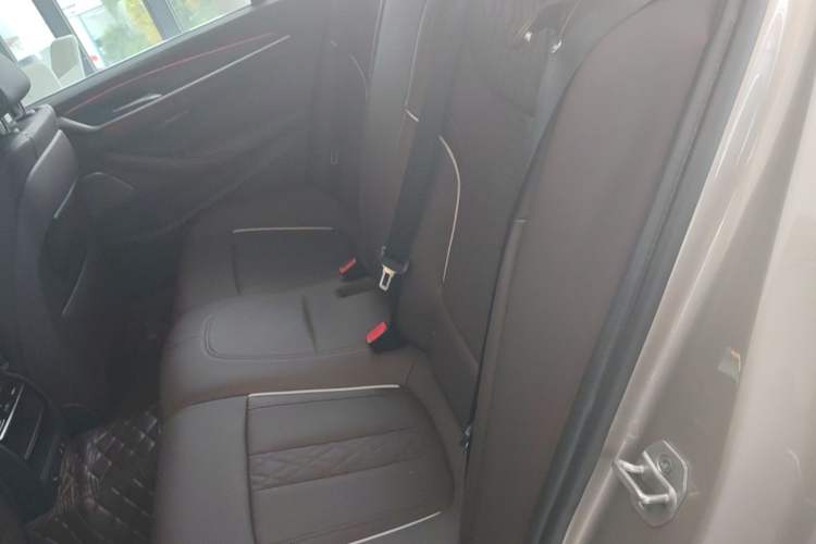 Used BMW 5 Series 2022 Updated 530Li Leading Edition Luxury Package Left Rear Seat