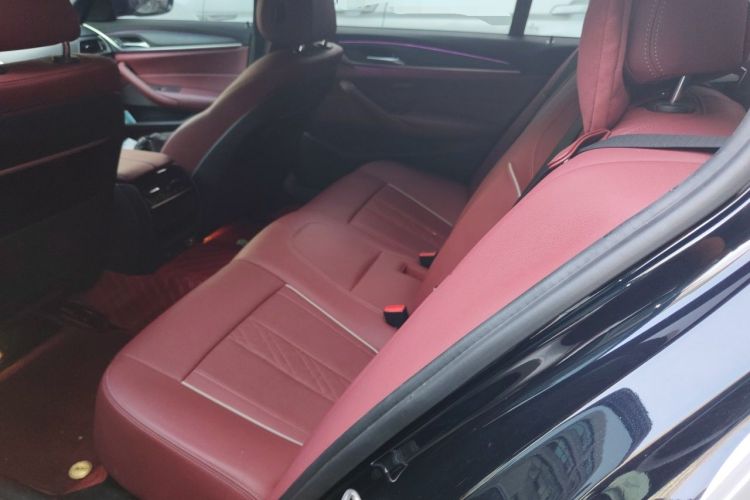 Used BMW 5 Series 2022 Restyled 530Li Leading Edition M Sport Package Left Rear Seat