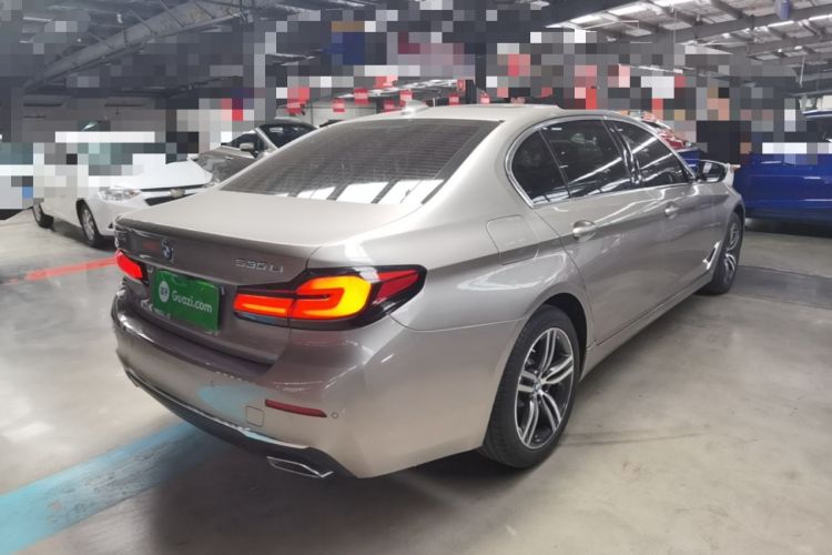 Used BMW 5 Series 2022 Updated 530Li Leading Edition Luxury Package Rear Right 45 Deg