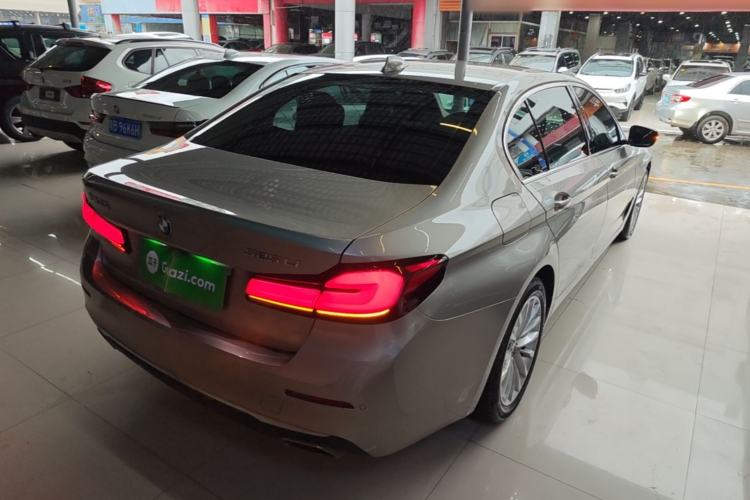 Used BMW 5 Series 2022 Second Facelift 525Li Luxury Package Rear Right 45 Deg