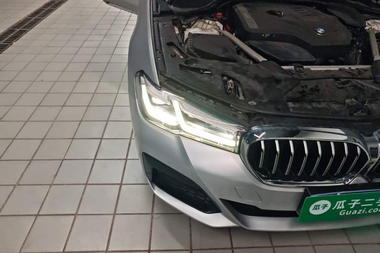 Used BMW 5 Series 2022 Restyled 530Li Executive M Sport Package Right Front Headlight