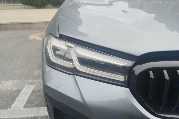 Used BMW 5 Series 2022 Updated 530i M Sport Package Right Front Headlight