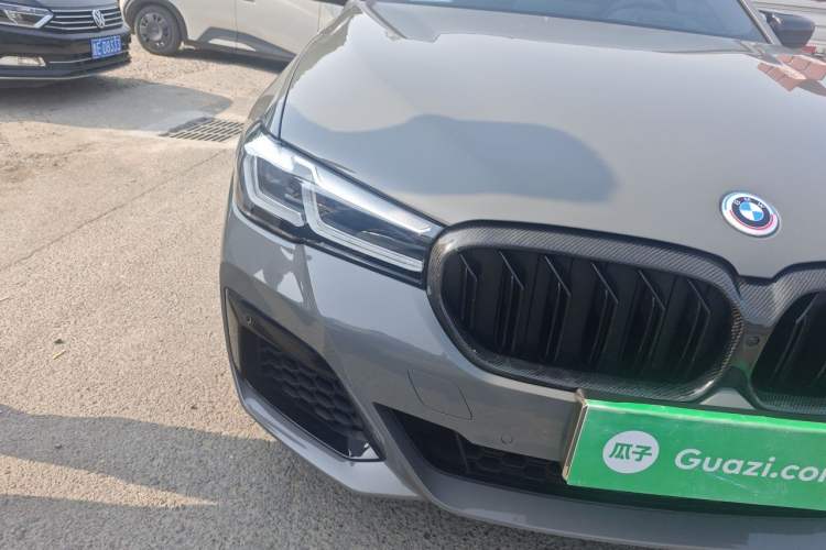 Used BMW 5 Series 2022 Restyled 540i Luxury Edition M Sport Package Right Front Headlight