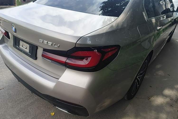 Used BMW 5 Series 2022 Restyled 525Li M Sport Package Right Rear Taillight