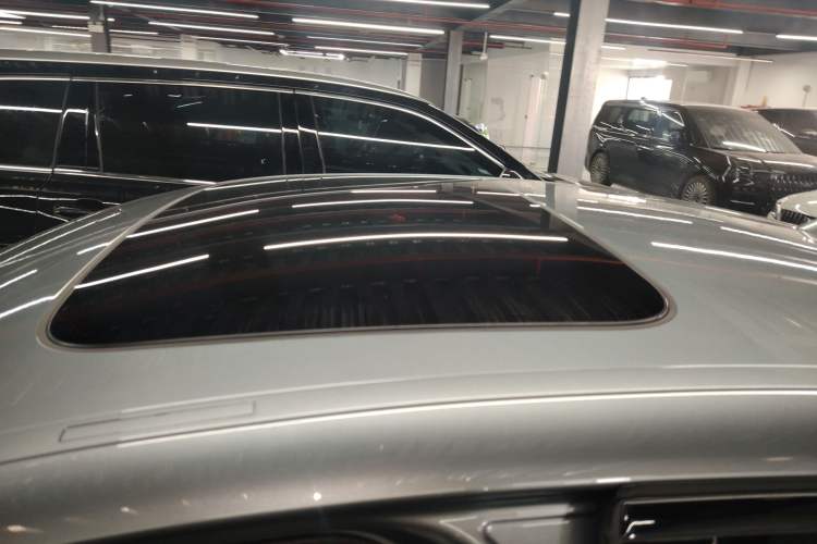 Used BMW 5 Series 2022 Second Facelift 525i M Sport Package Roof