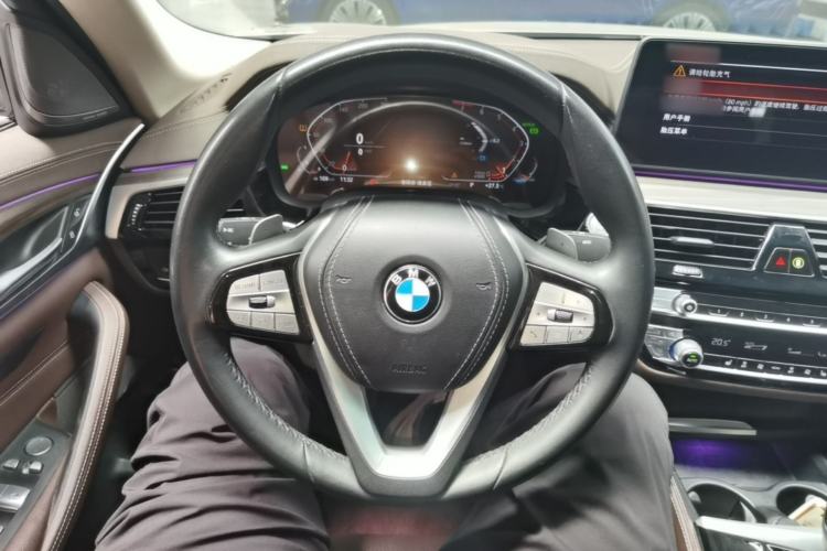 Used BMW 5 Series 2022 Updated 530Li Leading Edition Luxury Package Steering Wheel