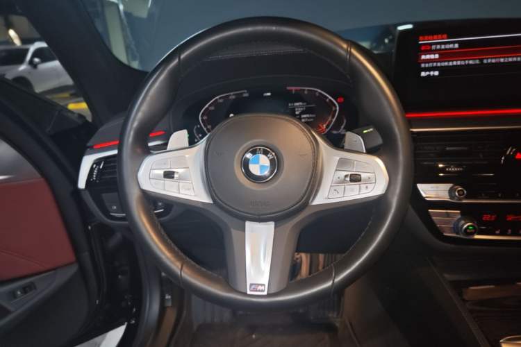 Used BMW 5 Series 2022 Second Facelift 530Li Leading Edition M Sport Package Steering Wheel