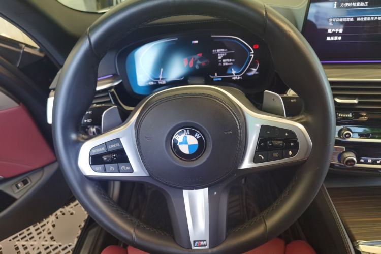 Used BMW 5 Series 2022 Second Facelift 530Li Luxury Version M Sport Package Steering Wheel