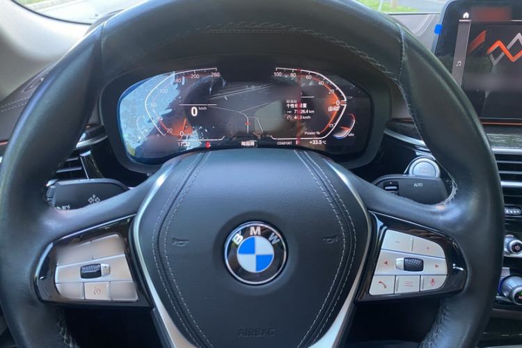 Used BMW 5 Series 2022 Second Facelift 525Li Luxury Package Steering Wheel