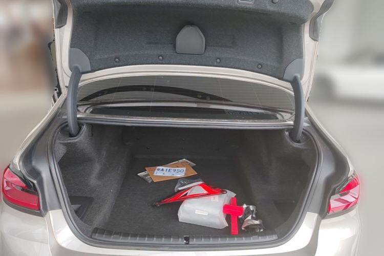 Used BMW 5 Series 2022 Updated 530Li Leading Edition Luxury Package Trunk