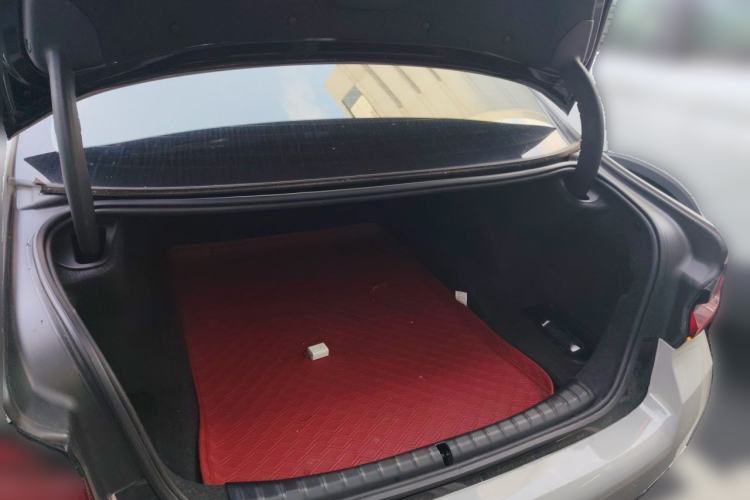 Used BMW 5 Series 2022 Restyled 530Li Leading Edition M Sport Package Trunk