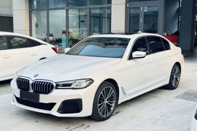 Used BMW 5 Series 2022 Second Facelift 525Li M Sport Package