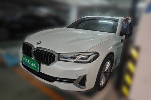 BMW 5 Series 2022 Restyled 525Li Luxury Package с пробегом