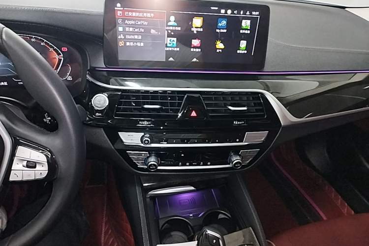 Used BMW 5 Series 2022 Second Facelift 525Li Luxury Package Audio And AC Panel