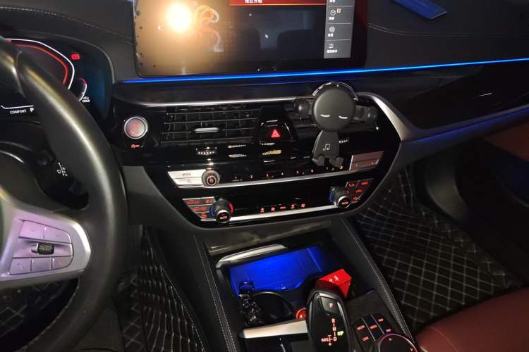 Used BMW 5 Series 2022 525Li M Sport Package Audio And AC Panel