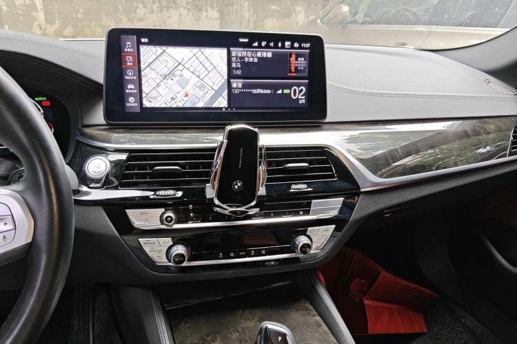 Used BMW 5 Series 2022 Second Facelift 525Li Luxury Package Audio And AC Panel