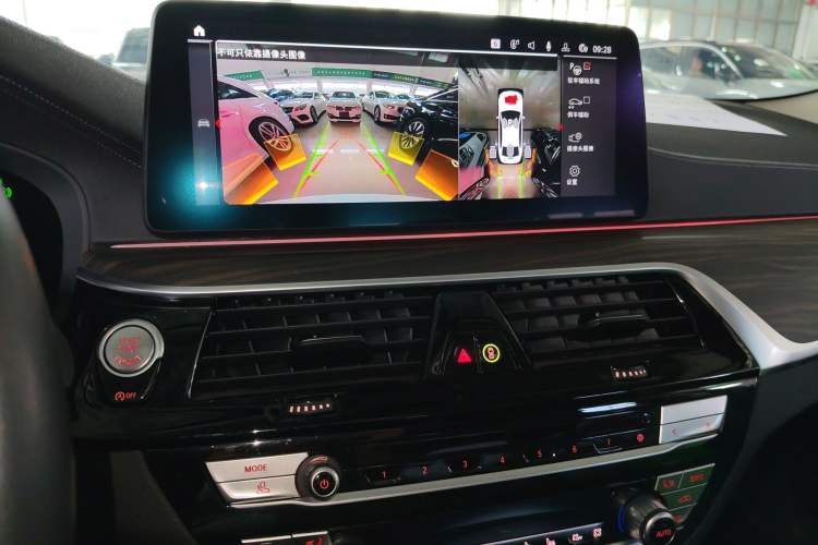 Used BMW 5 Series 2022 Second Facelift 530Li Luxury Edition Premium Package Audio And AC Panel