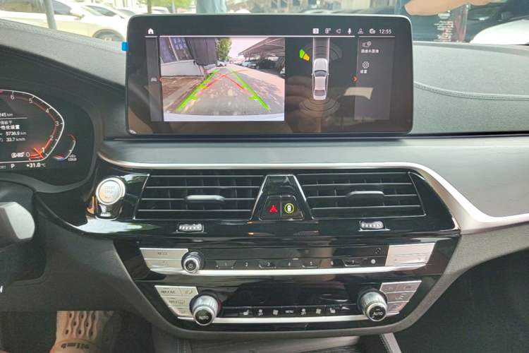 Used BMW 5 Series 2022 Second Facelift 530Li Leading Edition M Sport Package Audio And AC Panel