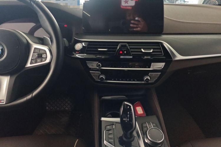 Used BMW 5 Series 2022 Revised Version 530Li xDrive M Sport Package Audio And AC Panel