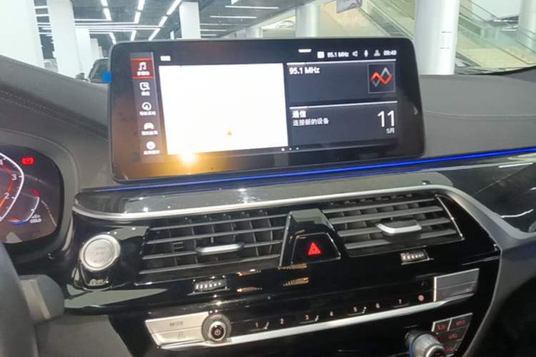 Used BMW 5 Series 2022 Second Facelift 525Li M Sport Package Audio And AC Panel