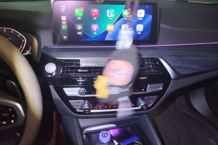 Used BMW 5 Series 2022 Second Facelift 530Li Luxury Version M Sport Package Audio And AC Panel