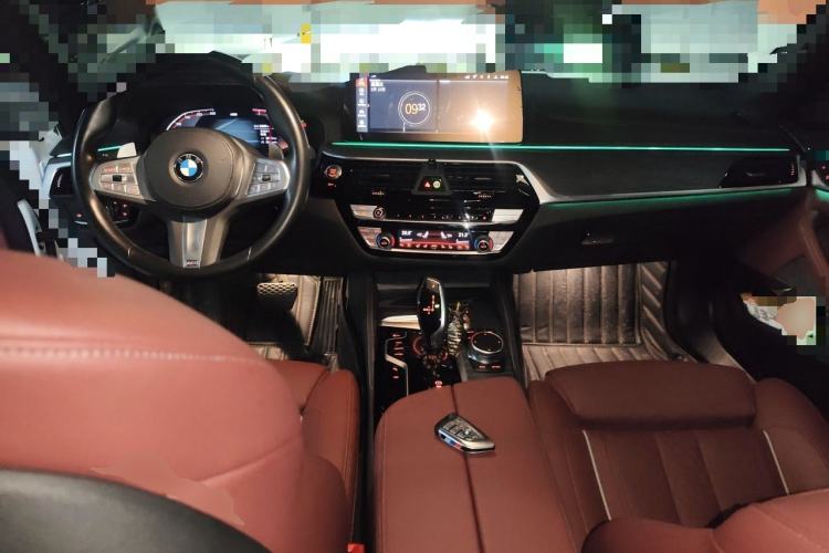 Used BMW 5 Series 2022 Revised Version 3 530Li Luxury Edition M Sport Package Center Console
