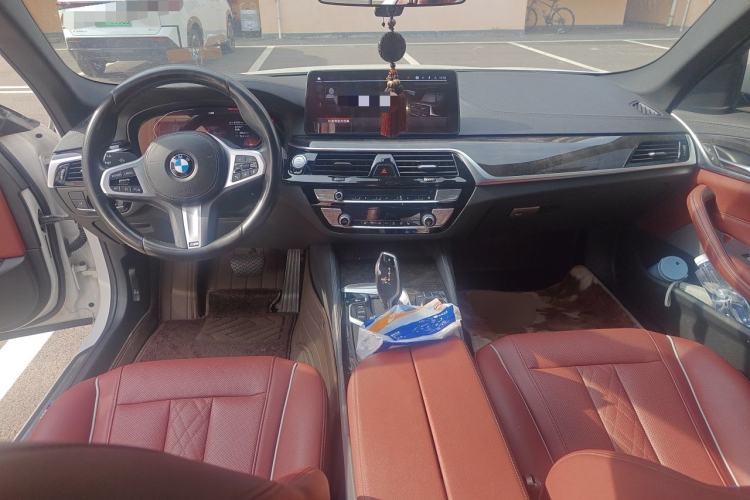 Used BMW 5 Series 2022 525Li M Sport Package Center Console