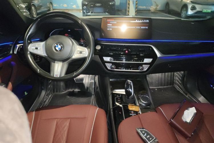 Used BMW 5 Series 2022 525Li M Sport Package Center Console