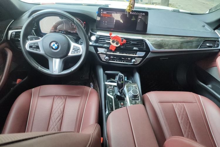 Used BMW 5 Series 2022 Restyled 525Li M Sport Package Center Console
