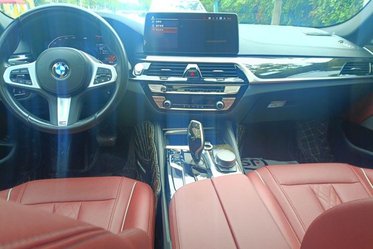 Used BMW 5 Series 2022 Restyled 525Li M Sport Package Center Console