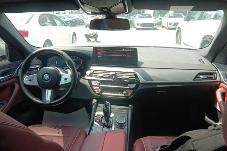 Used BMW 5 Series 2022 Second Facelift 530Li xDrive M Sport Package Center Console