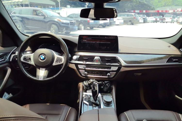 Used BMW 5 Series 2022 Restyled 525Li M Sport Package Center Console