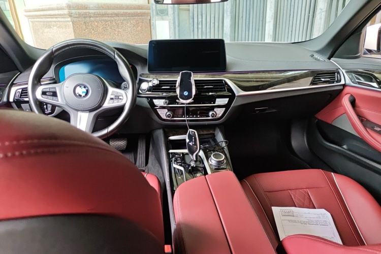 Used BMW 5 Series 2022 Restyled 525Li M Sport Package Center Console