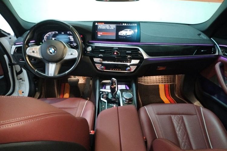 Used BMW 5 Series 2022 Second Facelift 525Li M Sport Package Center Console