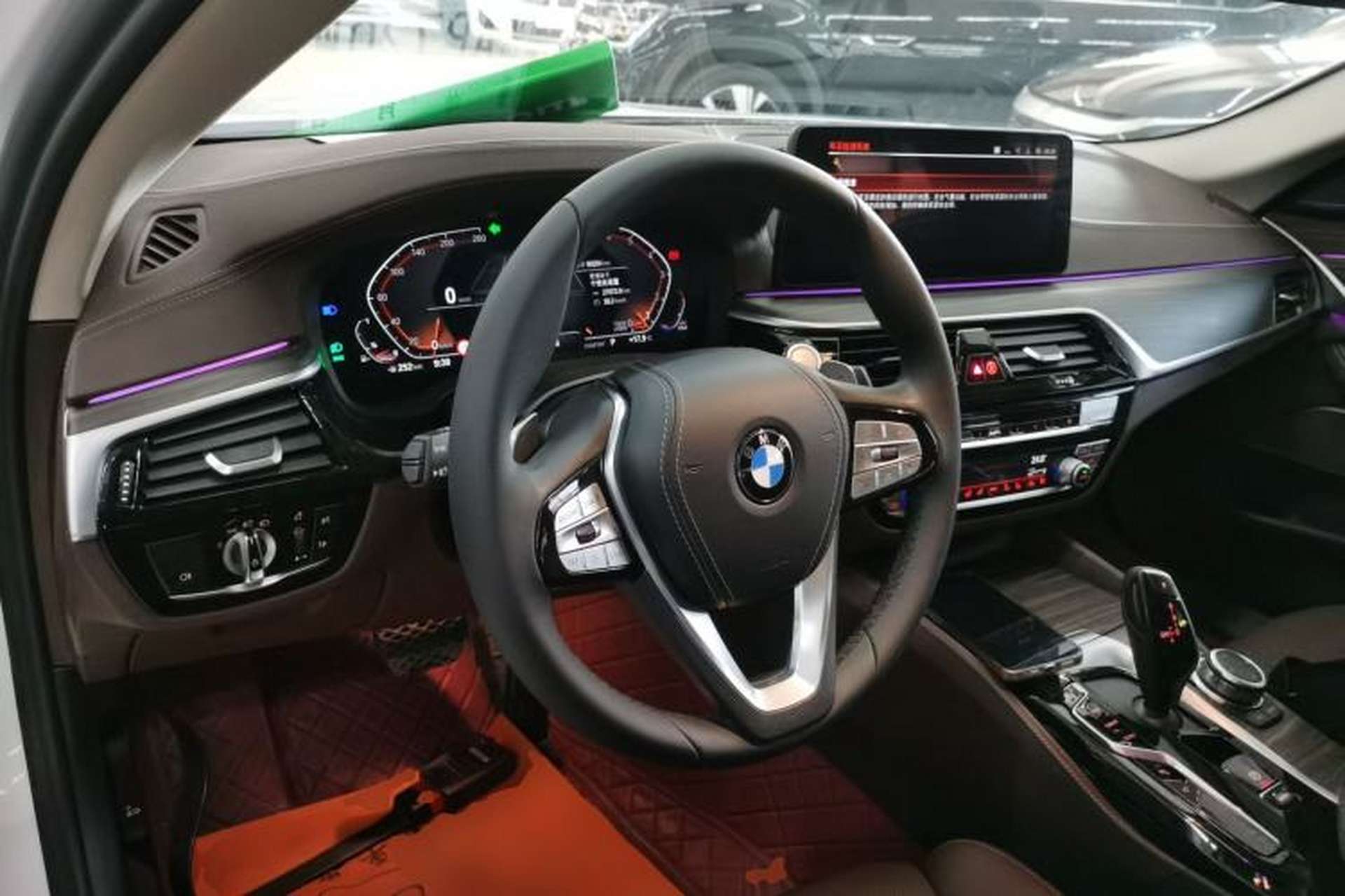 Used BMW 5 Series 2022 Second Facelift 530Li Luxury Edition Premium Package Center Console