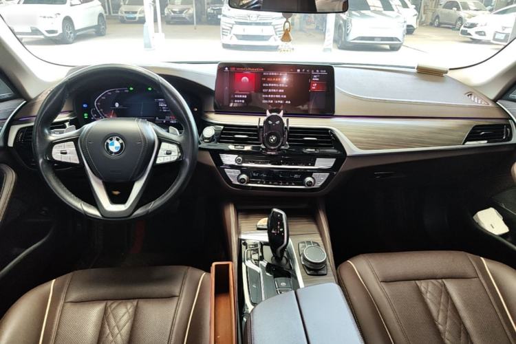 Used BMW 5 Series 2022 Updated 530Li Leading Edition Luxury Package Center Console