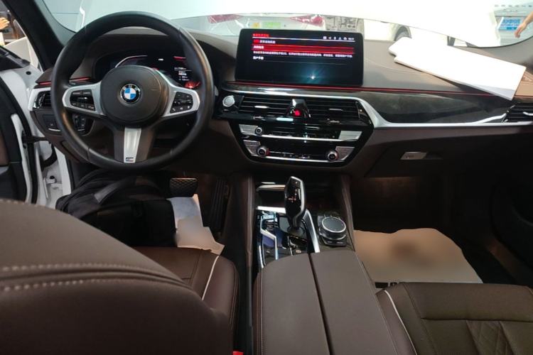 Used BMW 5 Series 2022 Restyled 525Li M Sport Package Center Console
