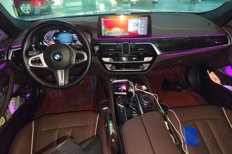 Used BMW 5 Series 2022 525Li M Sport Package Center Console